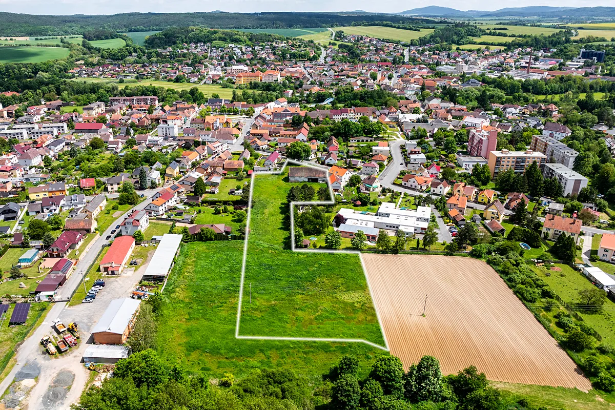 Prodej stavebního pozemku 10396 m²